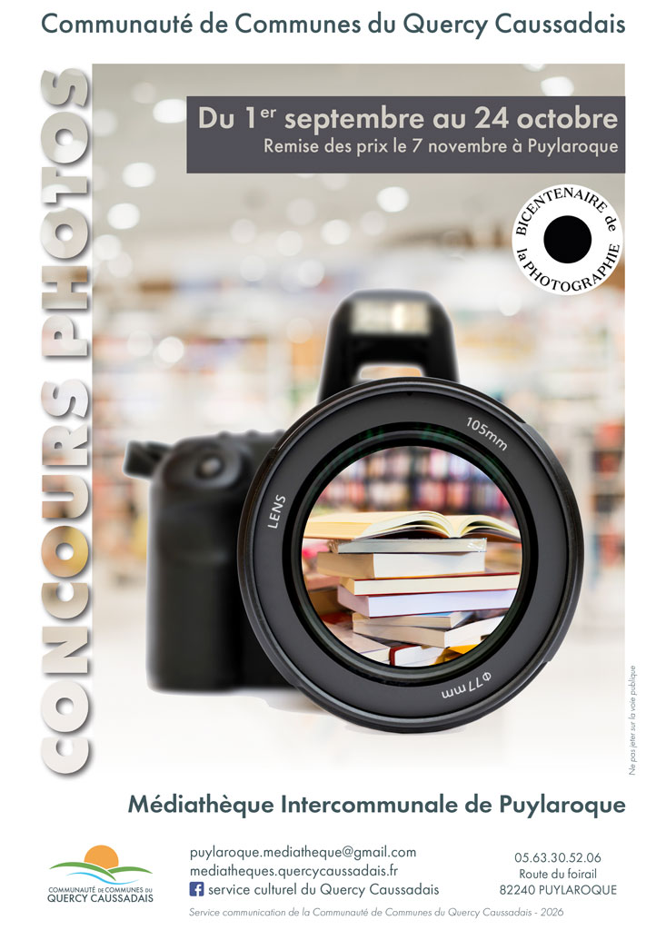 Appareil photo dans une bibliothèque